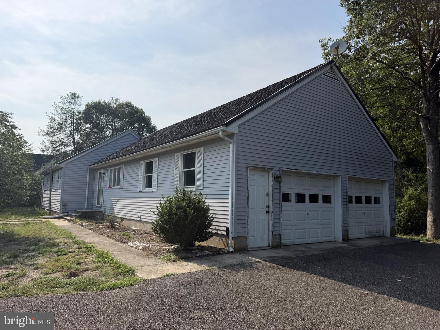 8751 Ockels Dr Property Photo 2