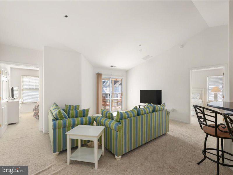 3503 S Sagamore Dr Property Photo 3