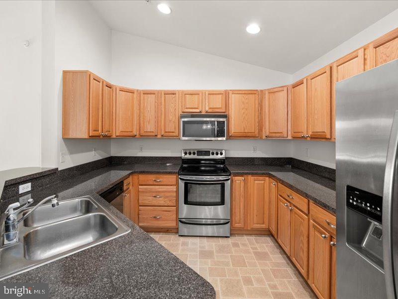 3503 S Sagamore Dr Property Photo 5