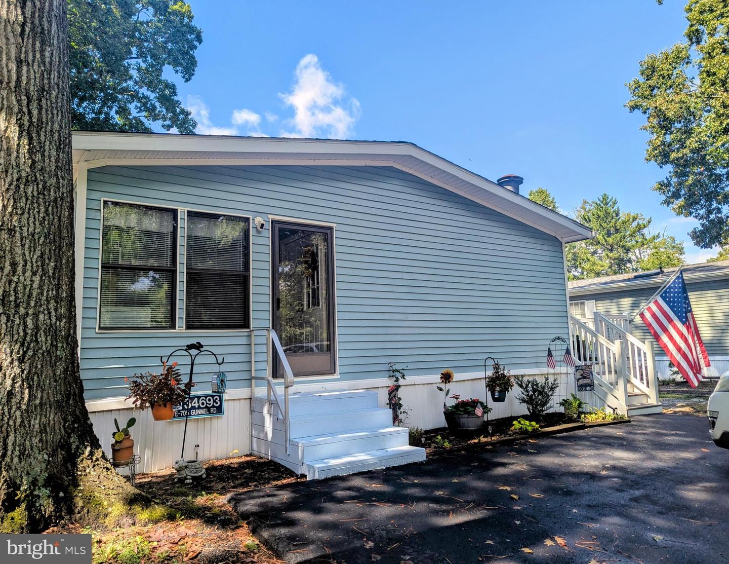 34693 Gunnel Rd Property Photo 1