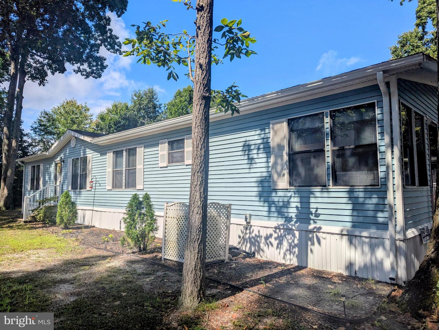34693 Gunnel Rd Property Photo 2
