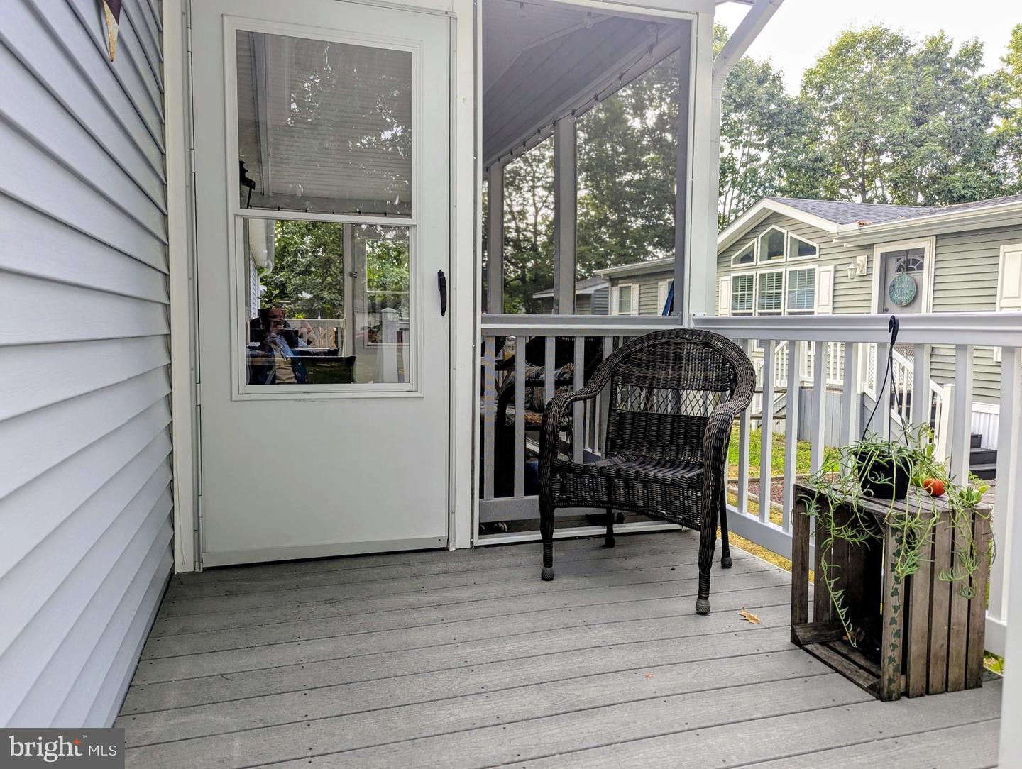 34693 Gunnel Rd Property Photo 4