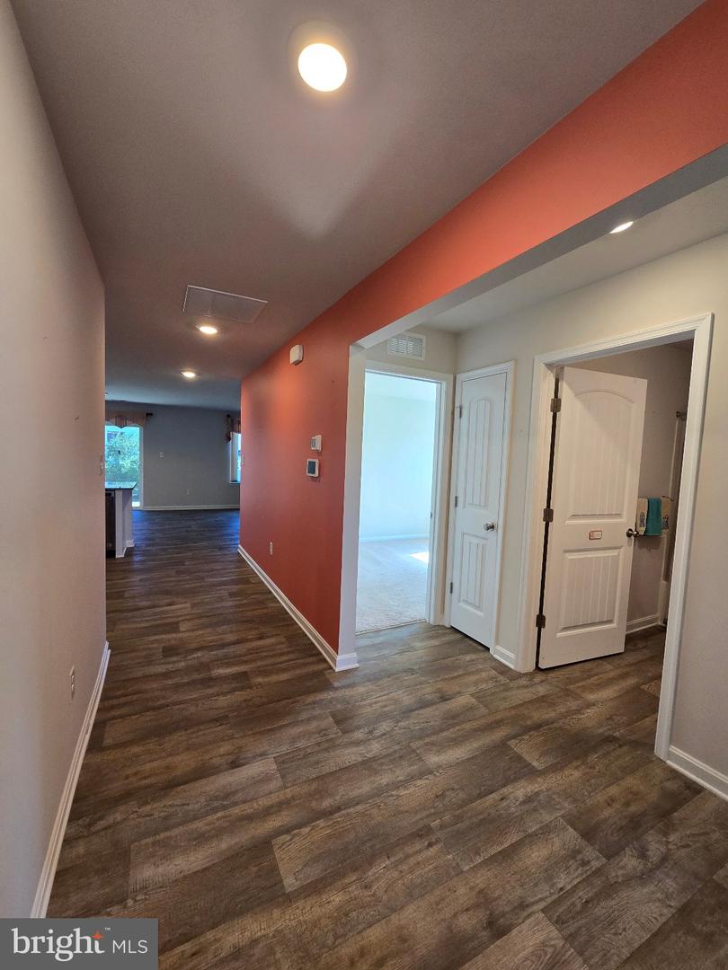 20577 Smithfield Cir Property Photo 13
