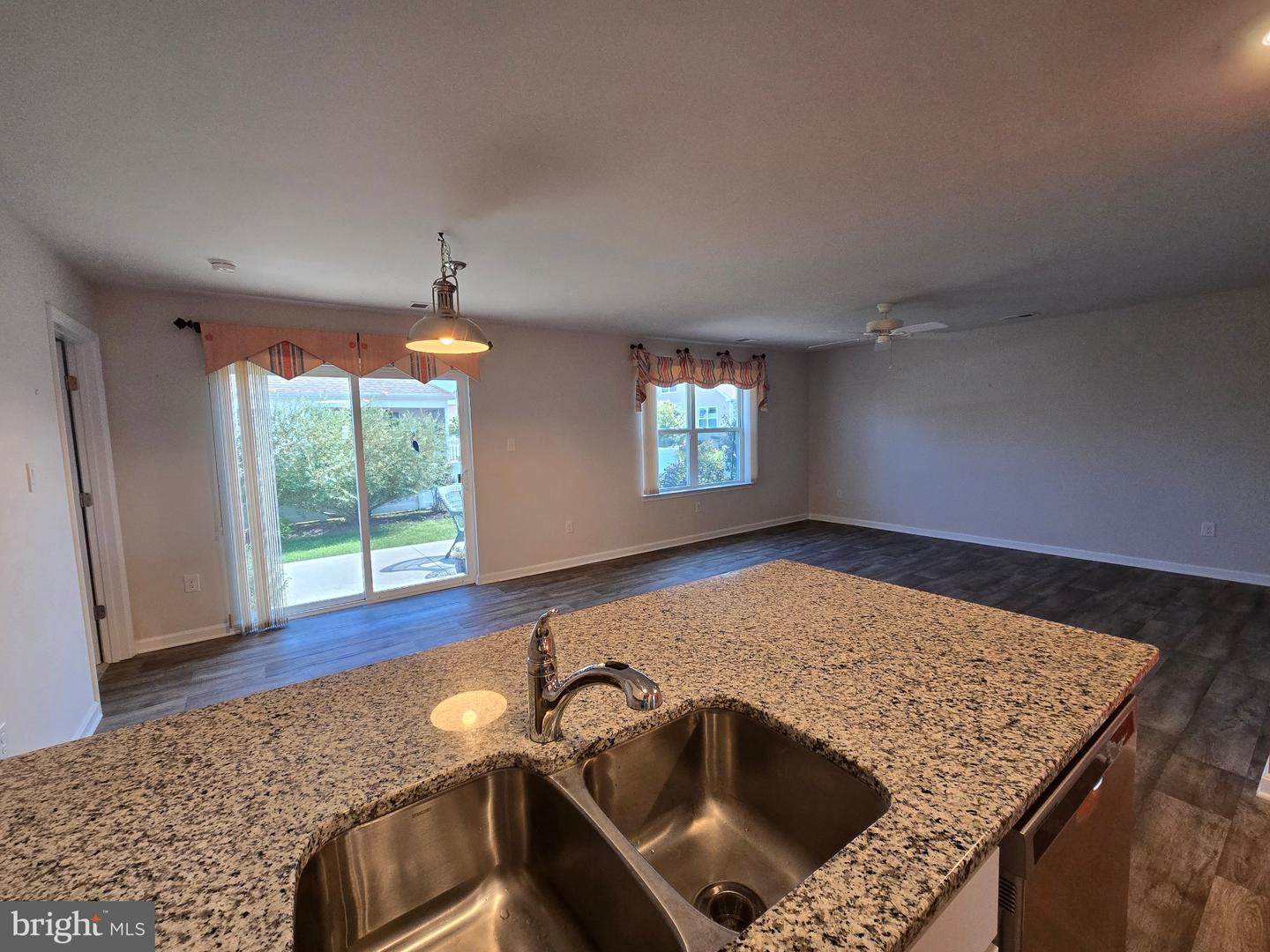 20577 Smithfield Cir Property Photo 16