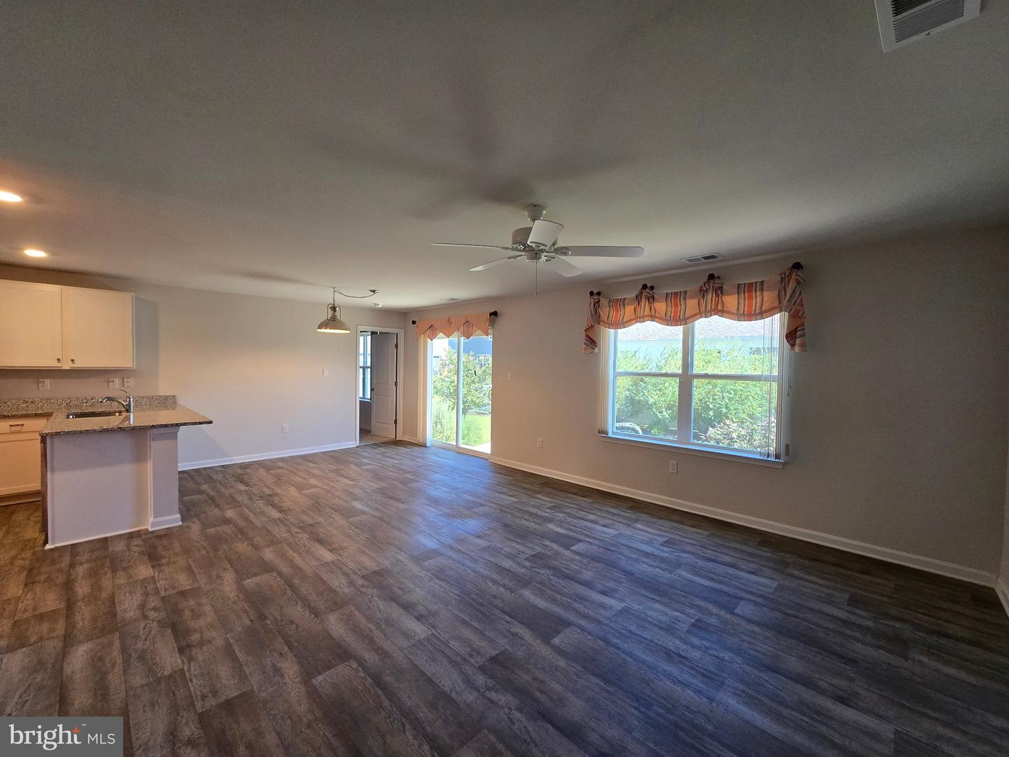 20577 Smithfield Cir Property Photo 17