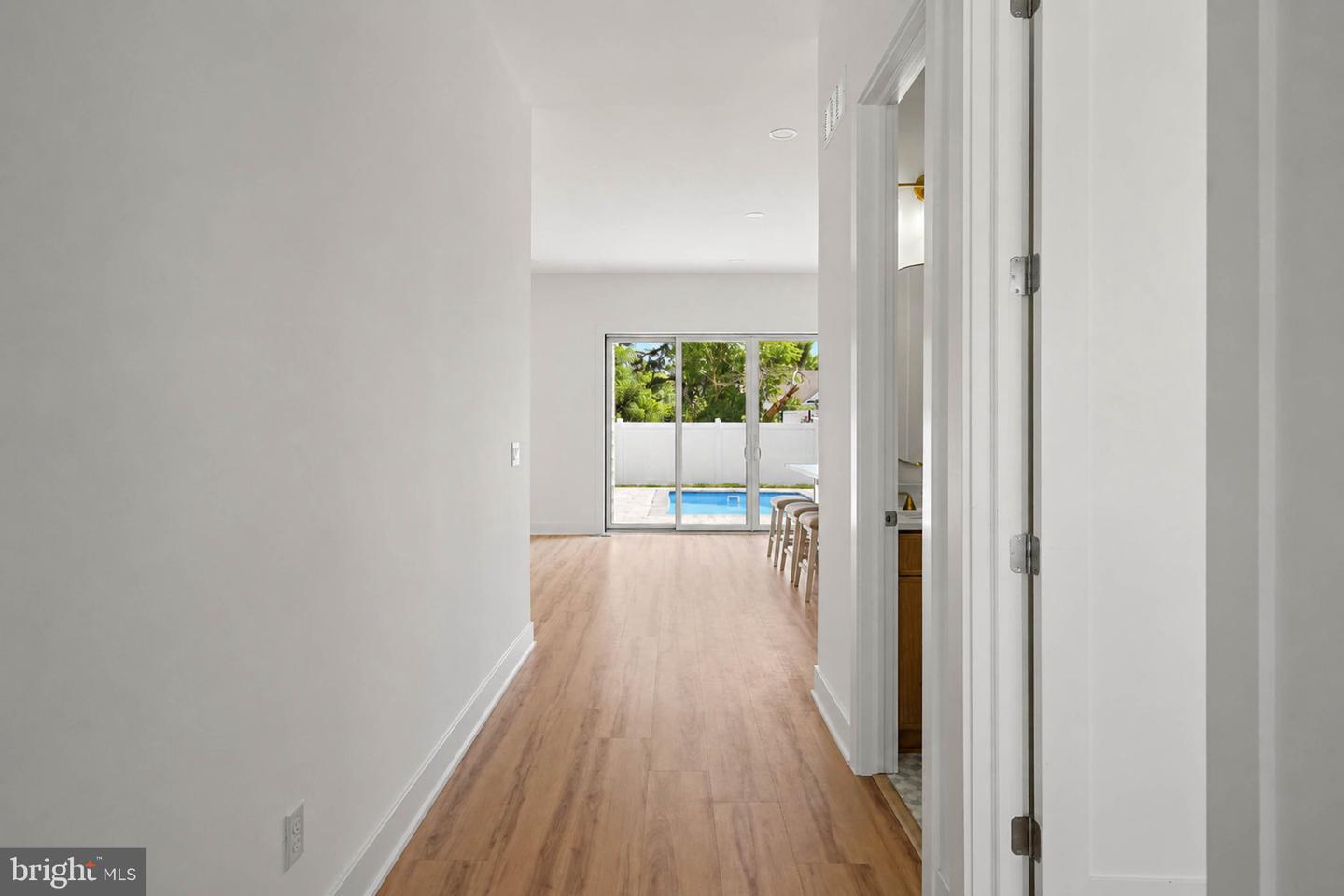 37411 Malloy St Property Photo 3