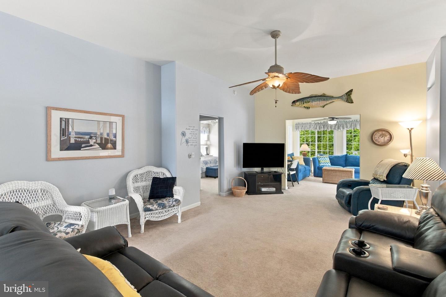 1 Neptune Dr Property Photo 15