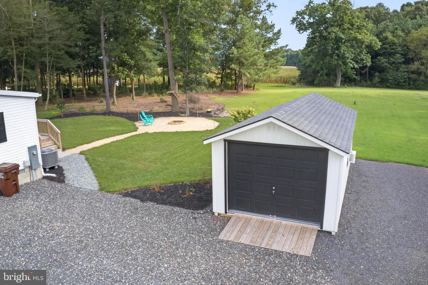 6096 Delmar Rd Property Photo 4