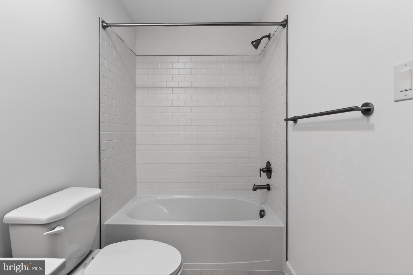 20529 Spyglass Cir Property Photo 24