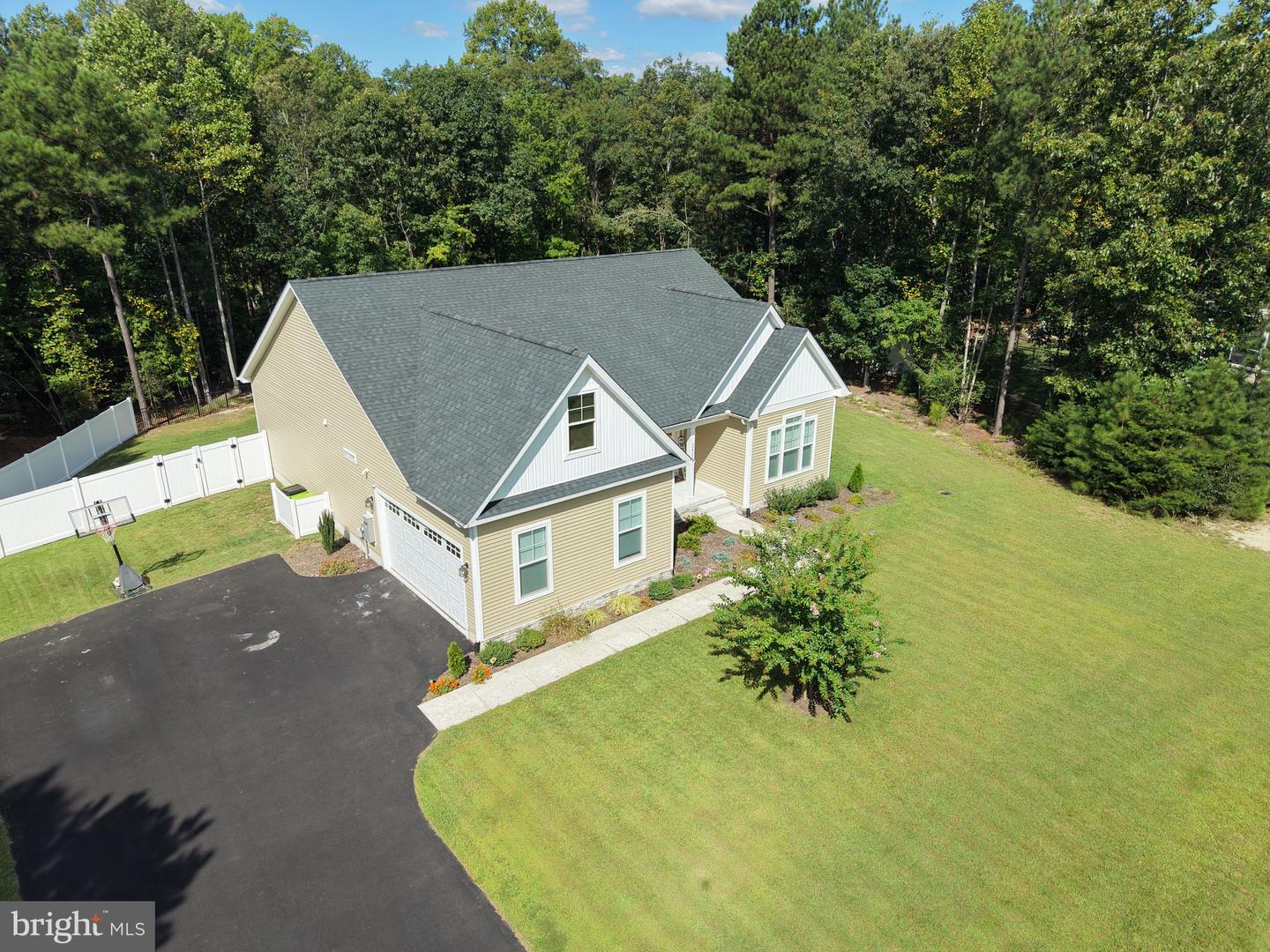 24209 Jerrico Rd Property Photo 2