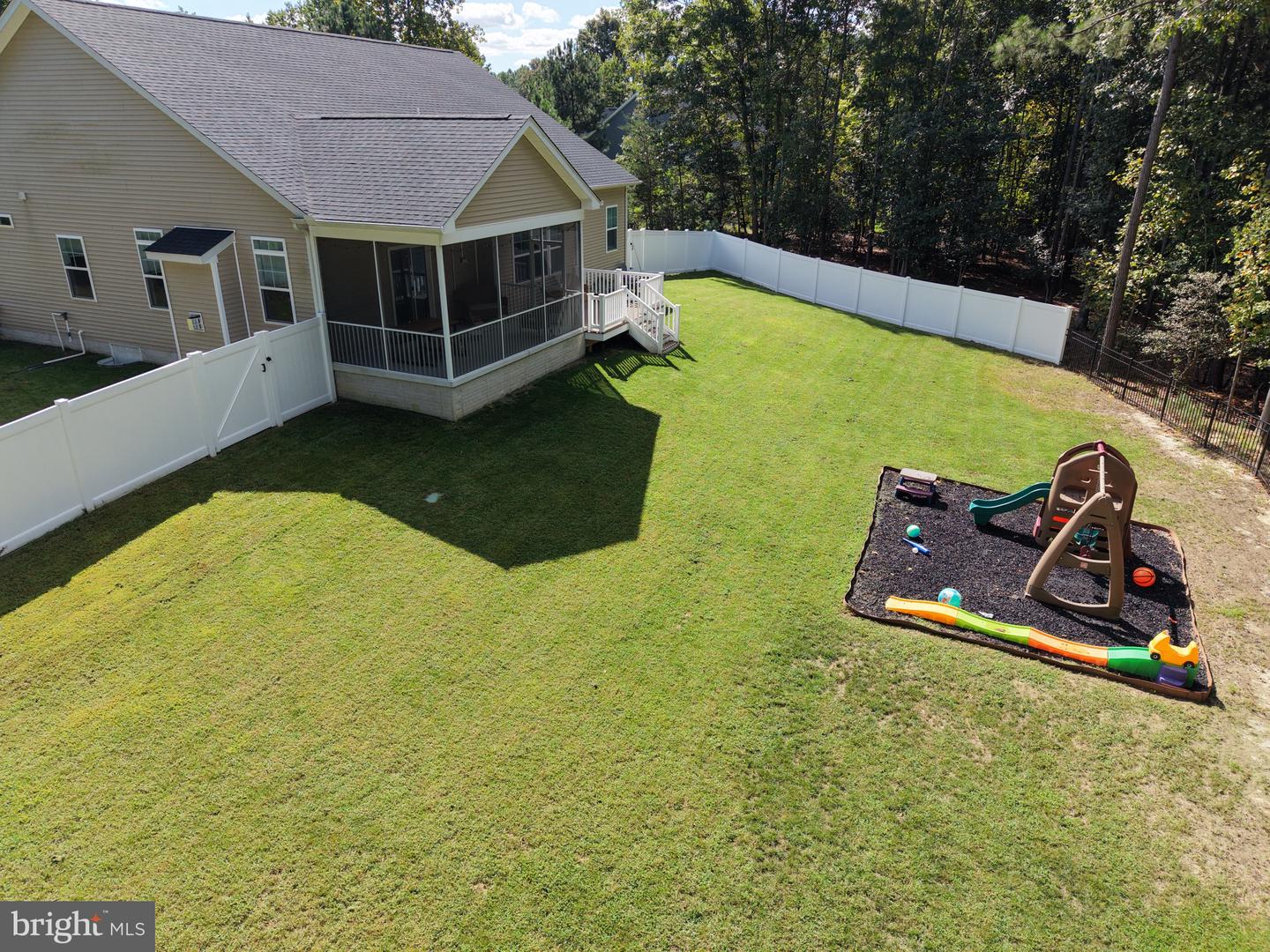 24209 Jerrico Rd Property Photo 5