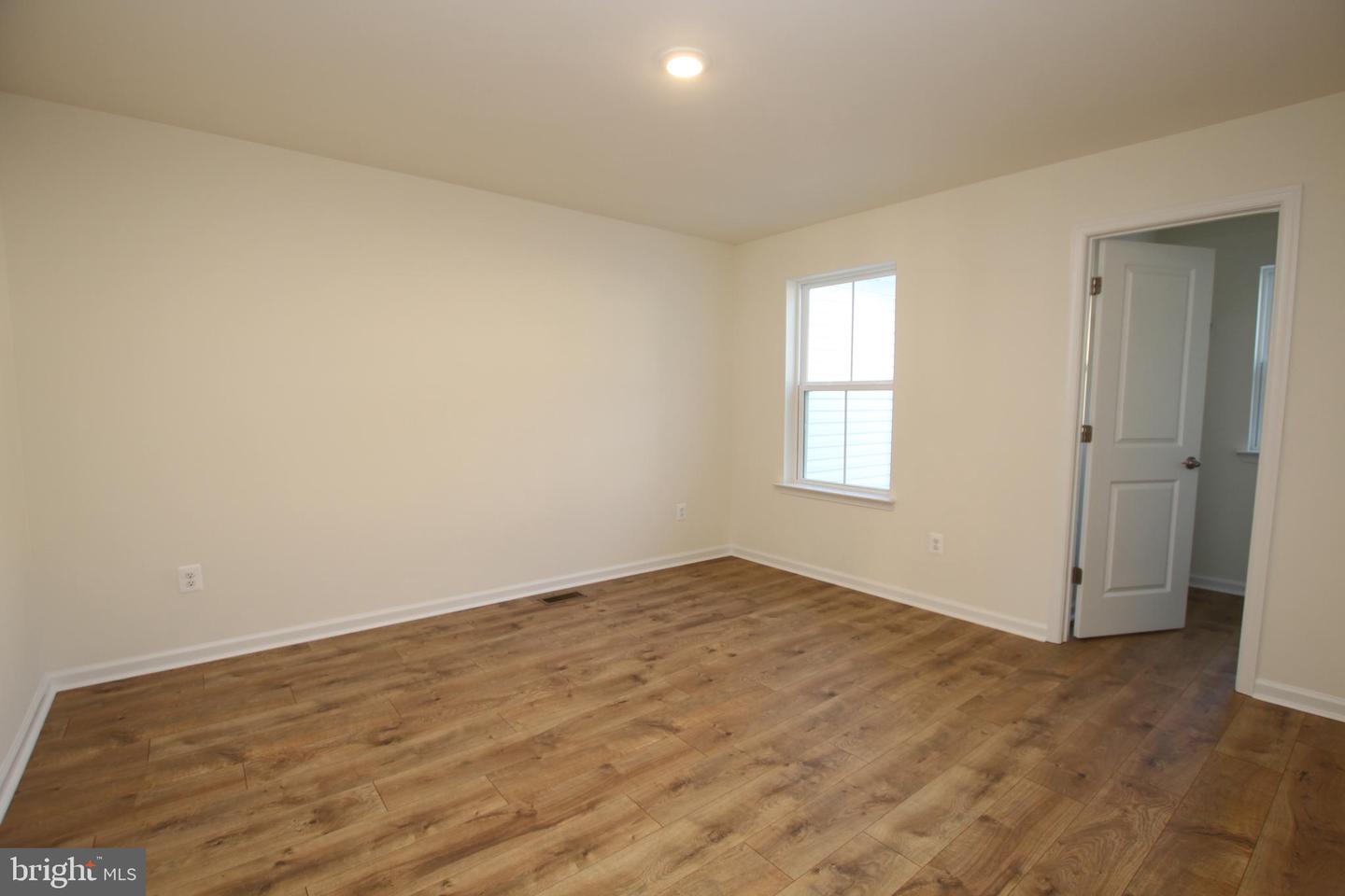 390 Scranton Ln Property Photo 10