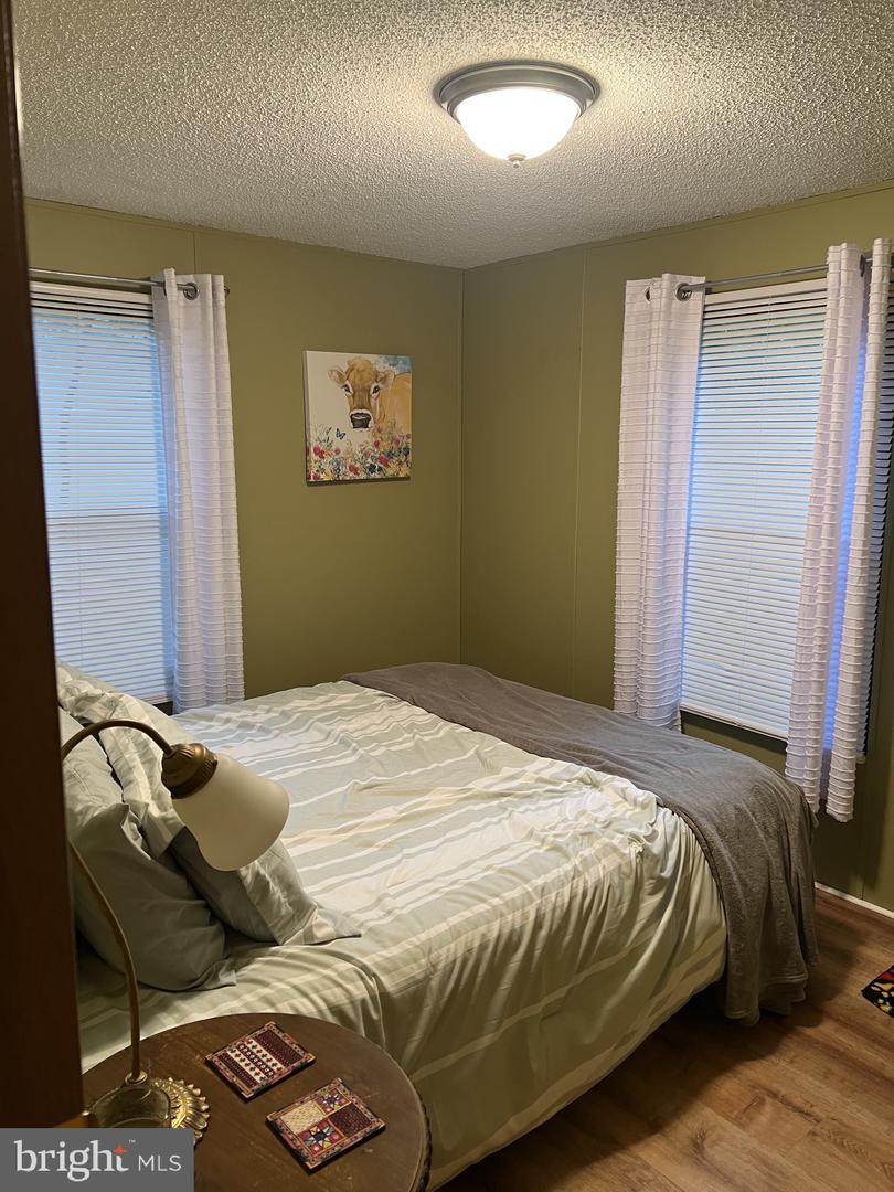 DESU2120646 Property Photo 4