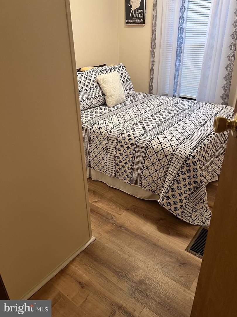 DESU2120646 Property Photo 8