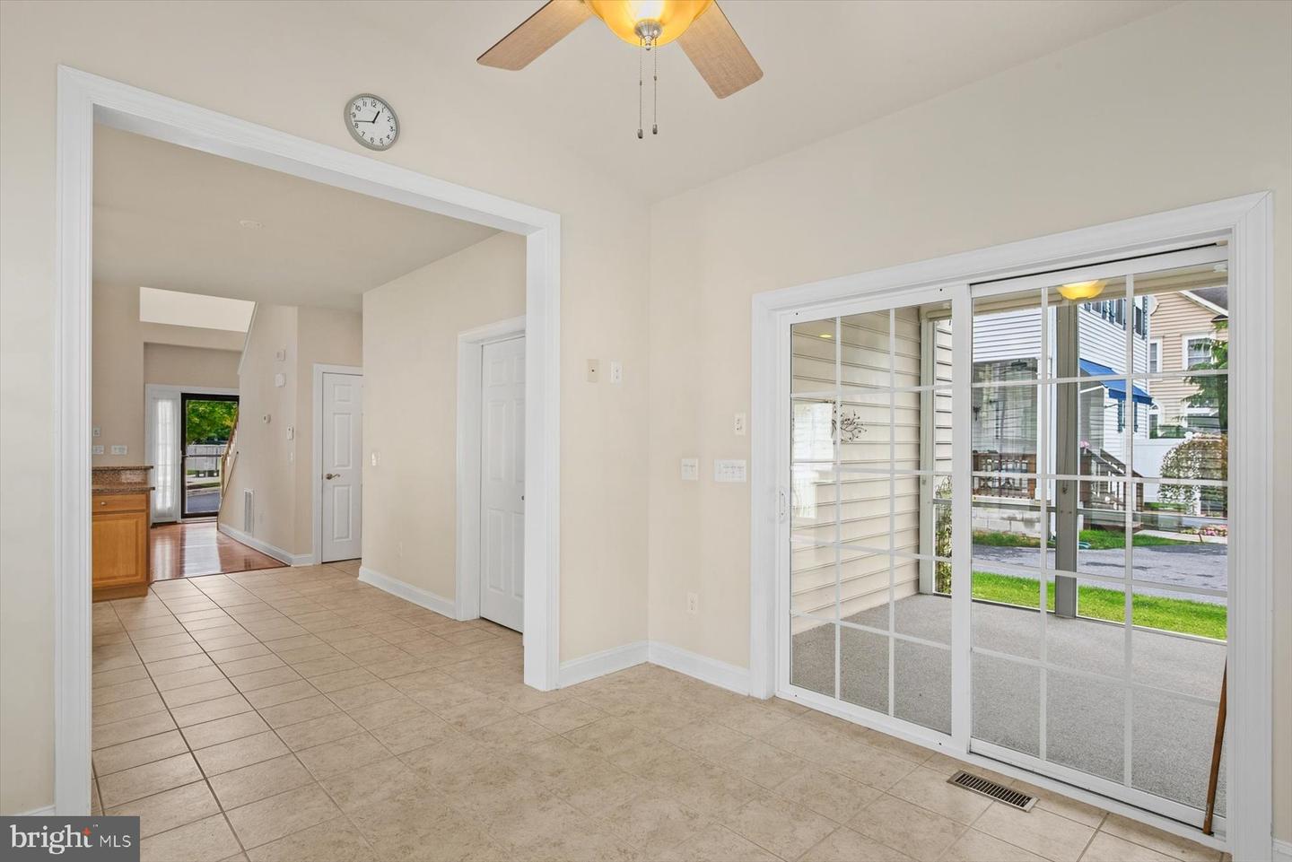 303 Carlton Dr Property Photo 23