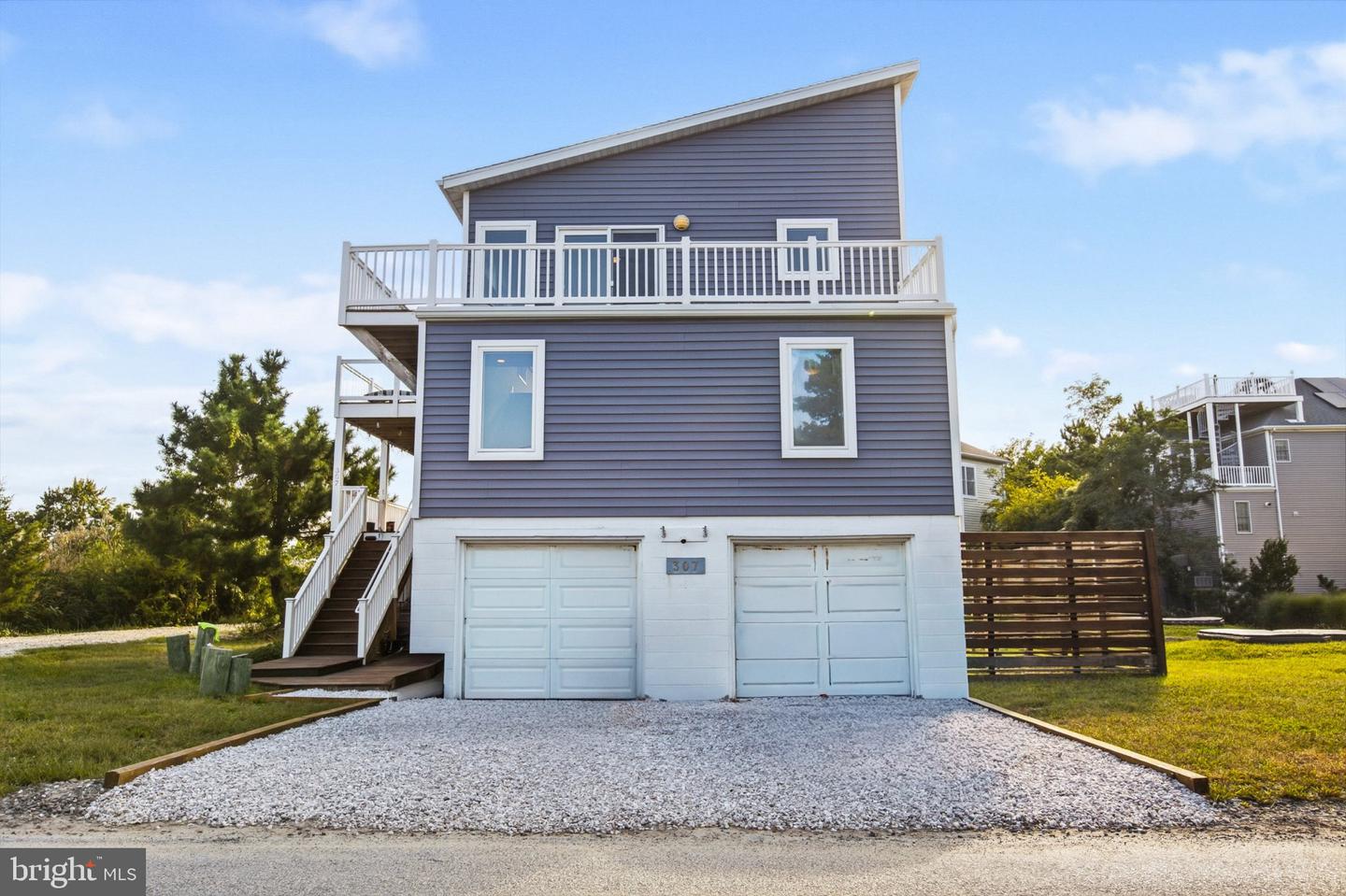 307 S Bay Shore Dr Property Photo 3