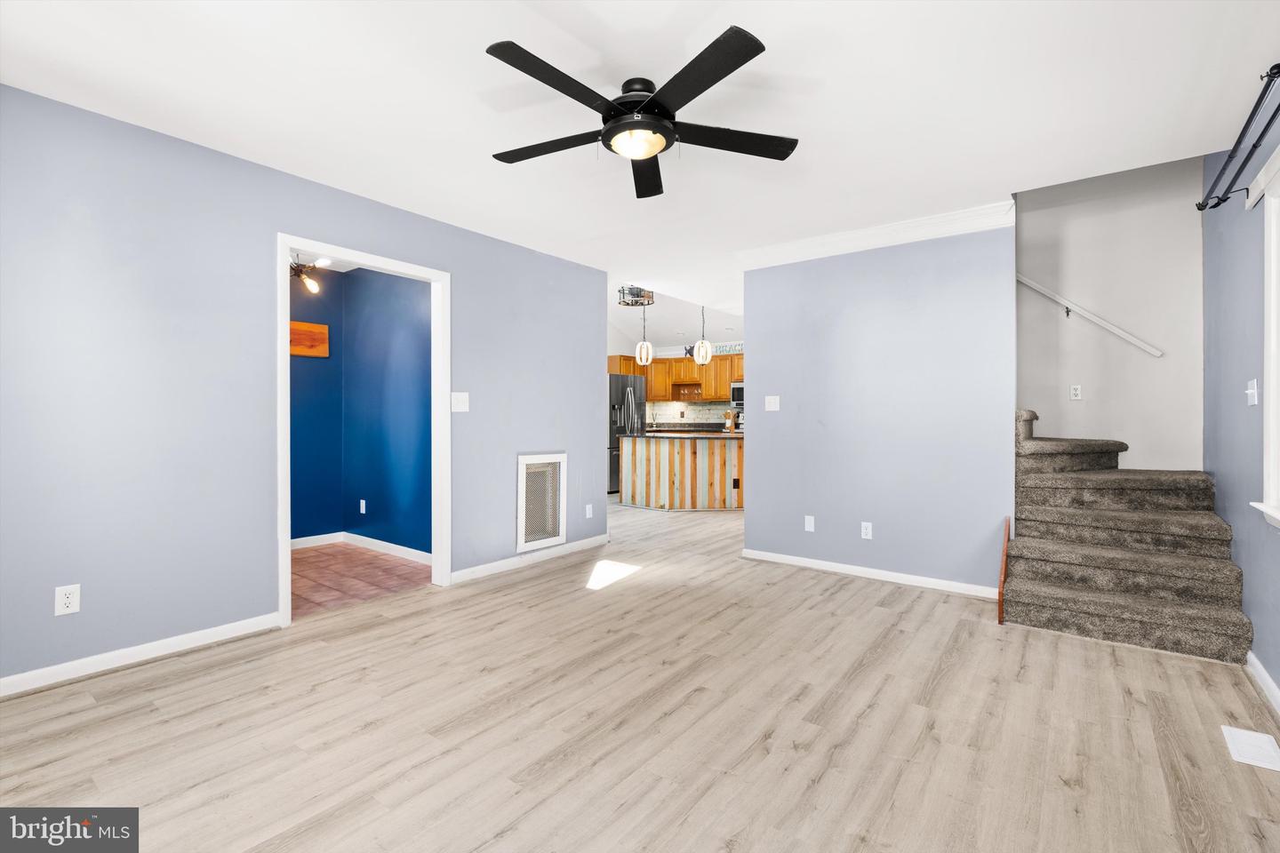 36764 W Pond Cir Property Photo 5