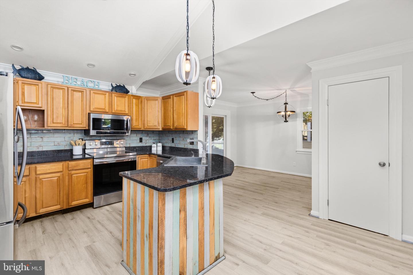 36764 W Pond Cir Property Photo 10