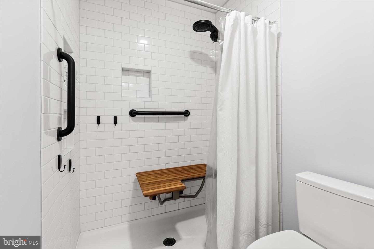 36764 W Pond Cir Property Photo 15