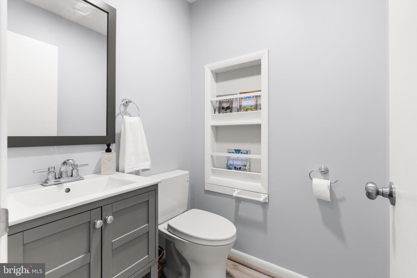 36764 W Pond Cir Property Photo 17