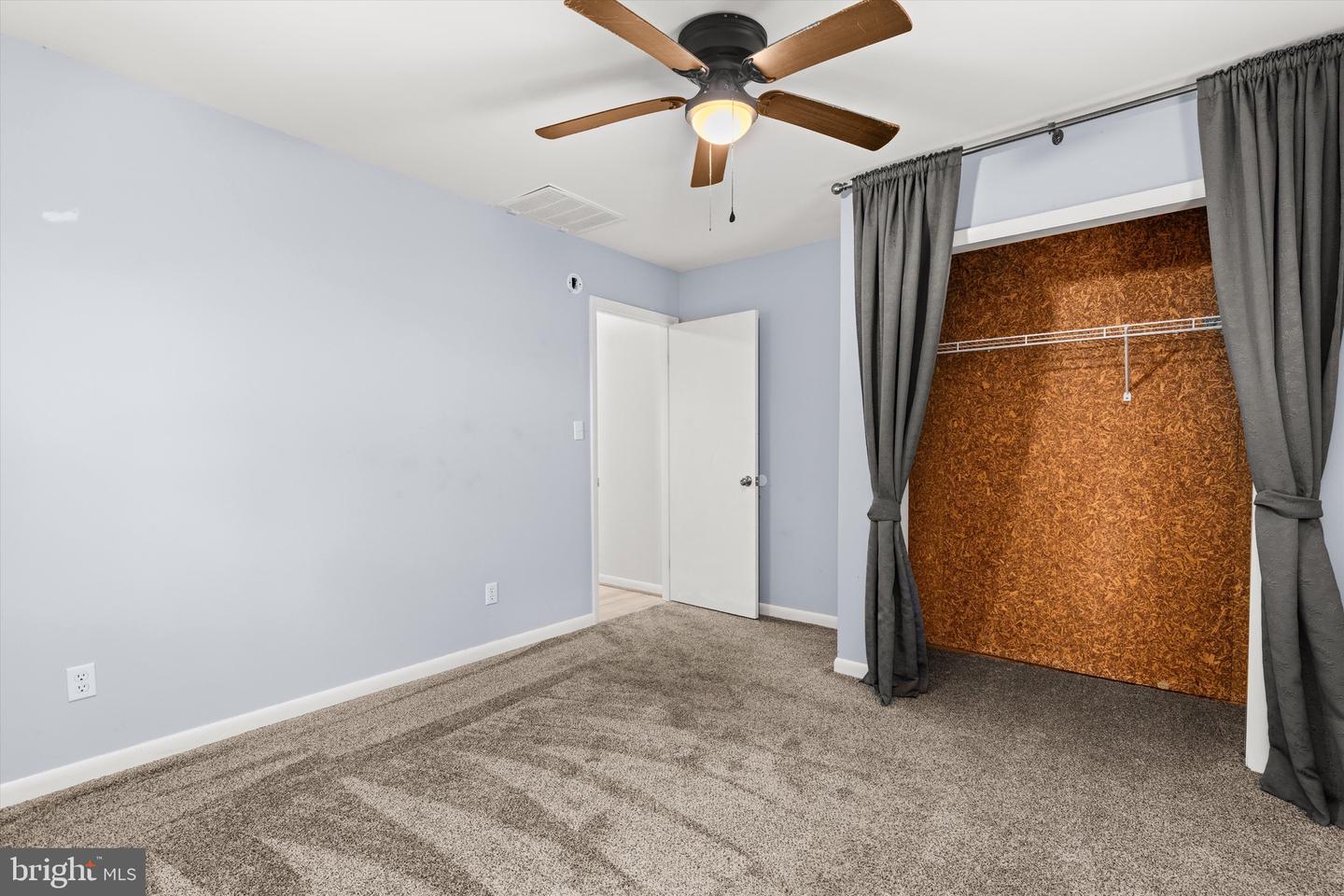 36764 W Pond Cir Property Photo 22