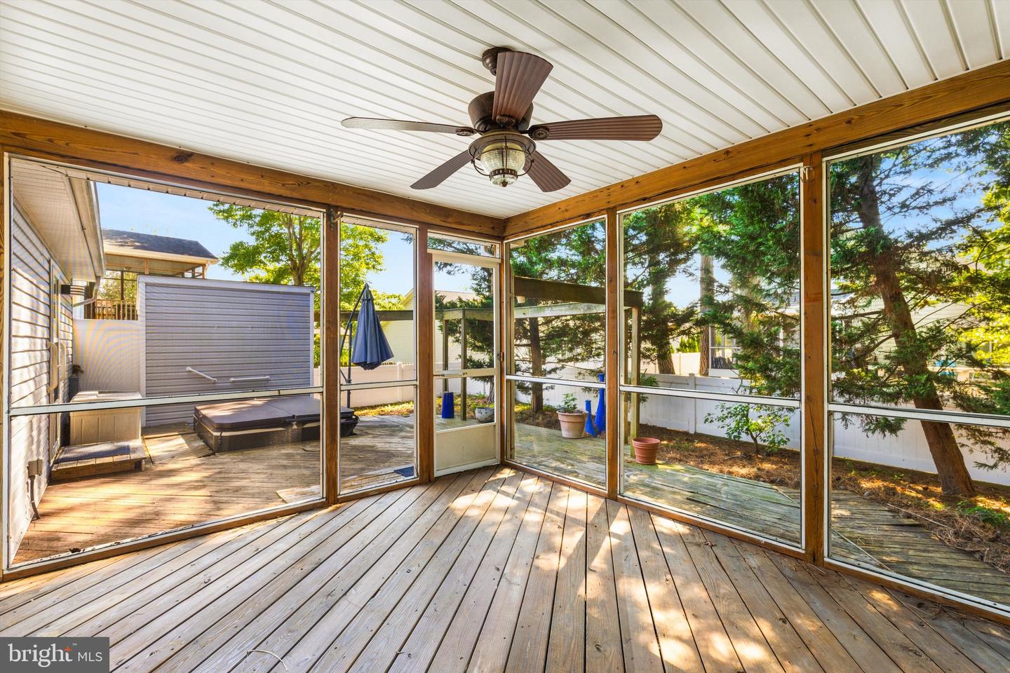 36764 W Pond Cir Property Photo 27