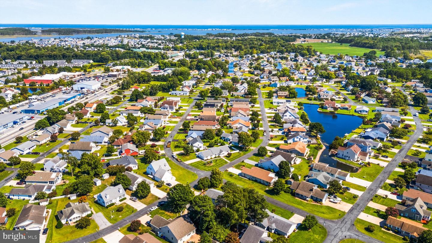 36764 W Pond Cir Property Photo 37