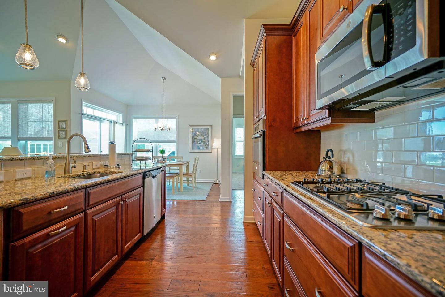 29512 Patrick Henry Cir Property Photo 17