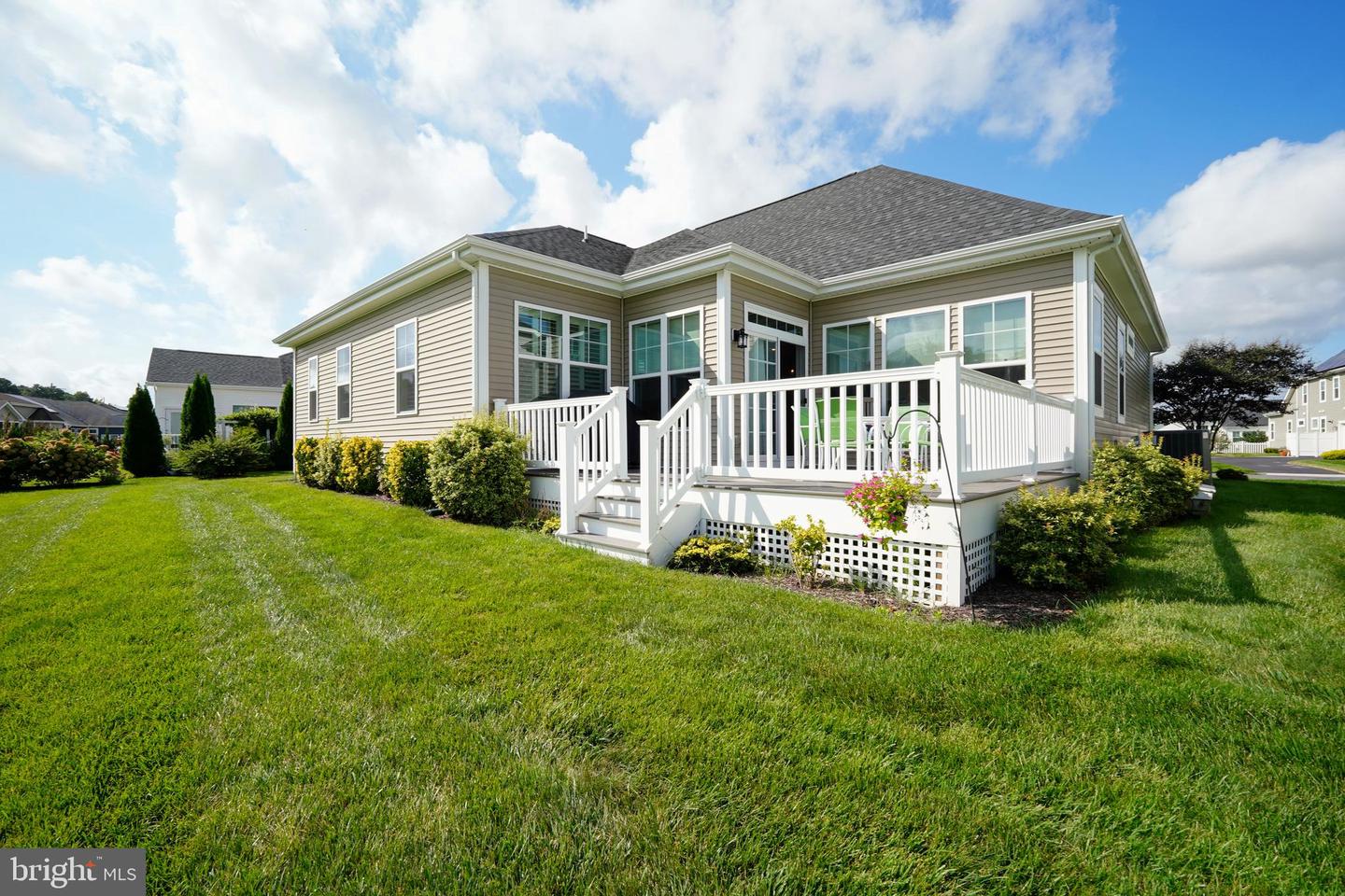29512 Patrick Henry Cir Property Photo 44