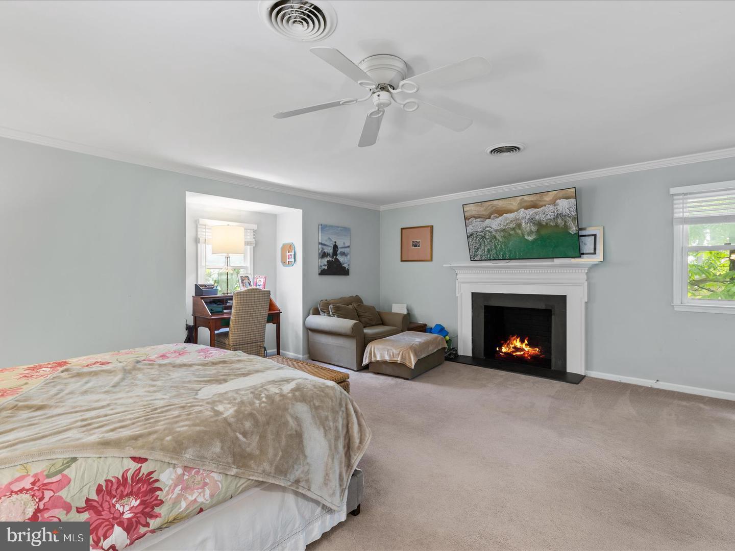 4 Canterbury Ln Property Photo 20
