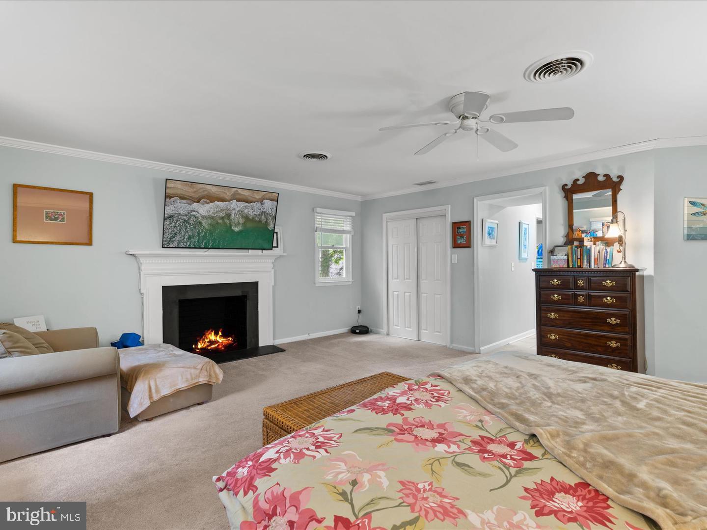 4 Canterbury Ln Property Photo 22