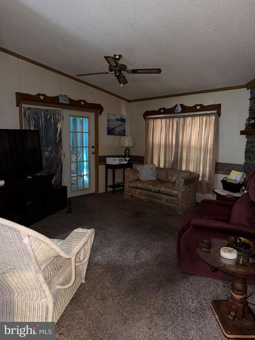 35635 Knoll Way Property Photo 10