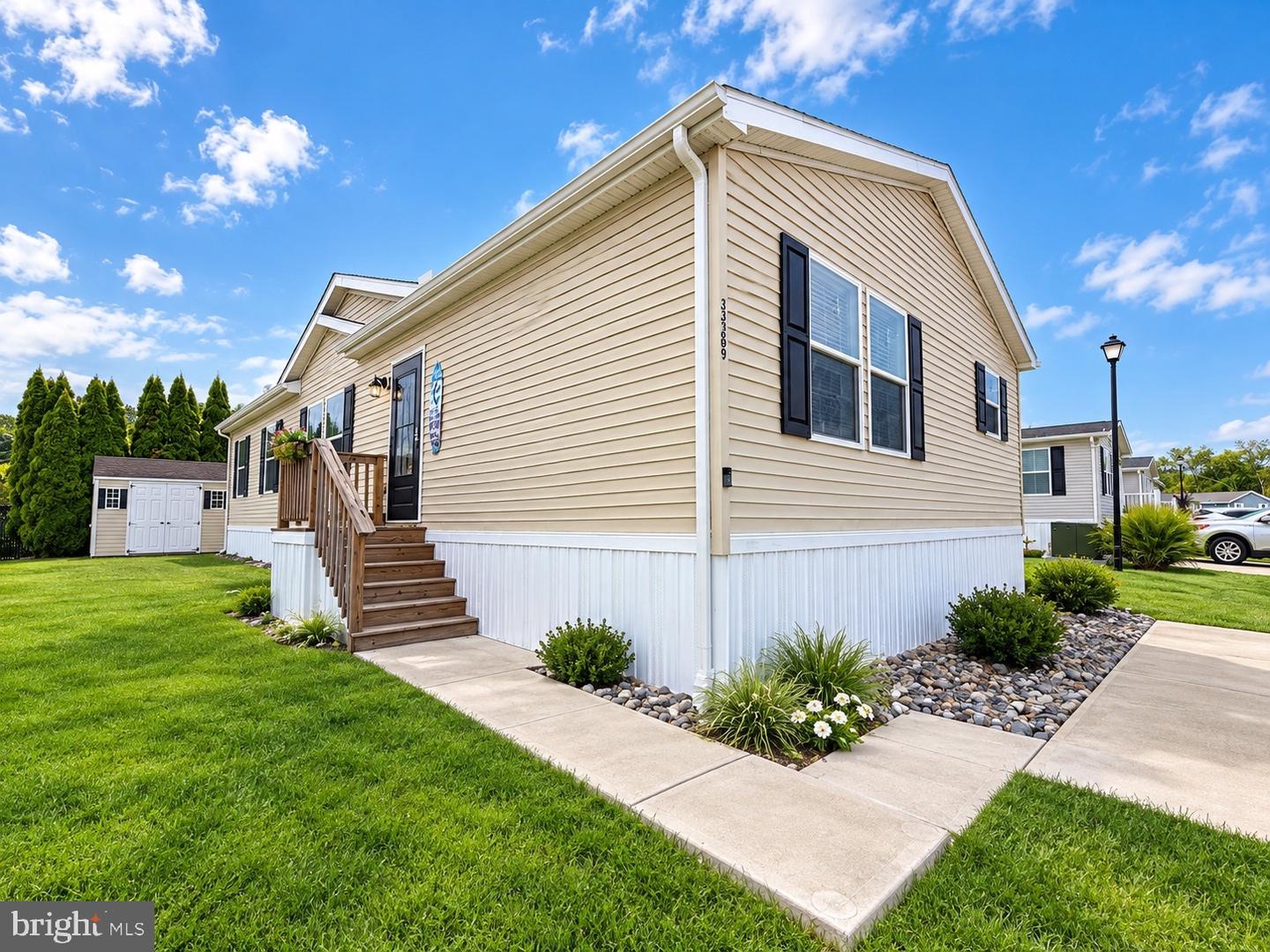 33389 BUTTERCUP ST #BSJ25 Property Photo 1