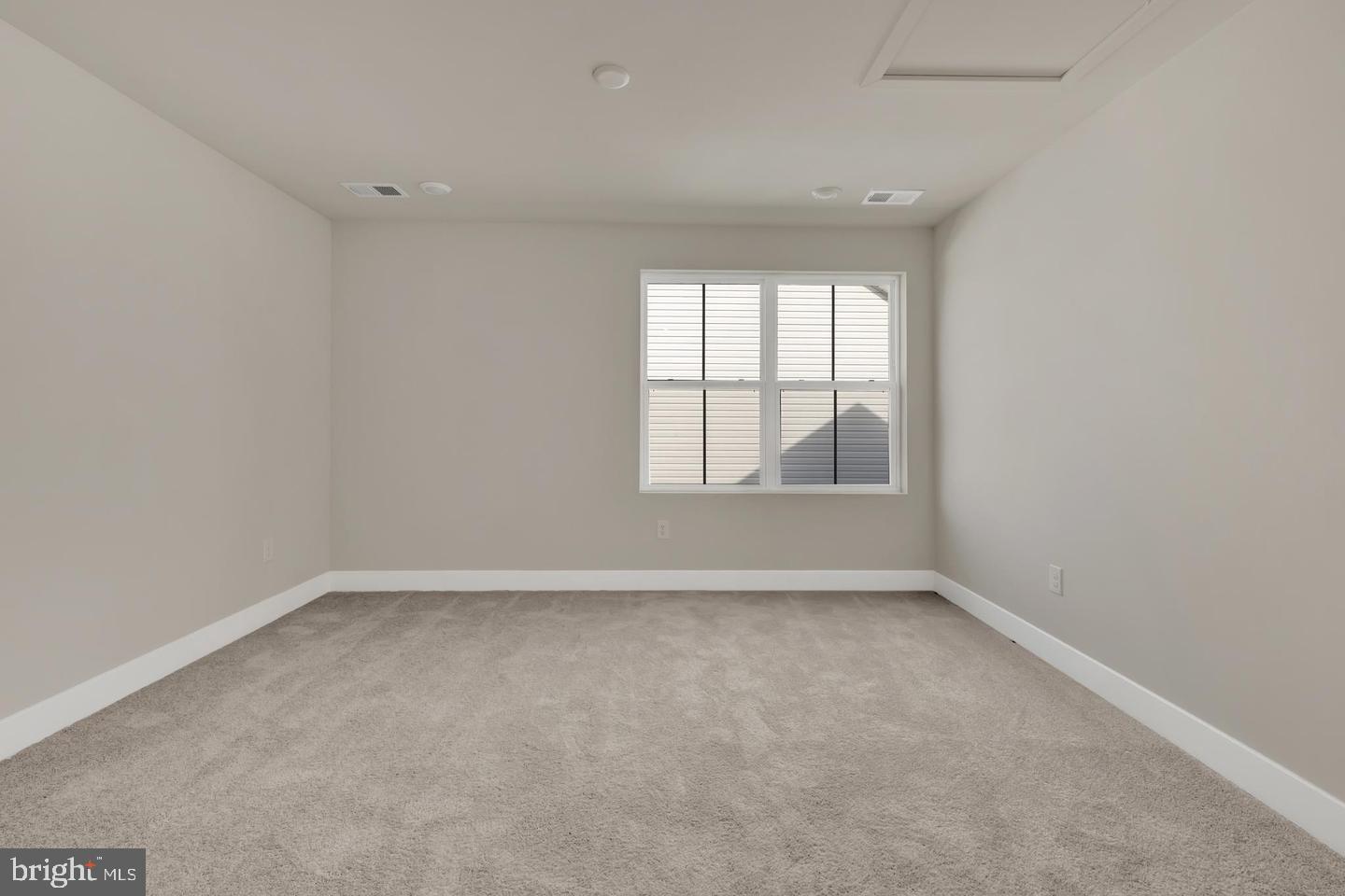 36502 Burleson Dr Property Photo 8