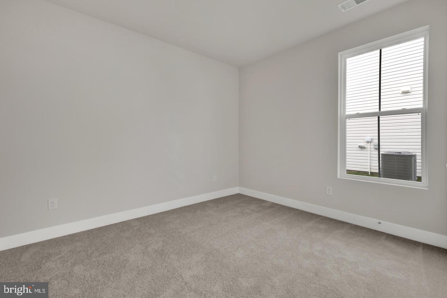 36502 Burleson Dr Property Photo 9