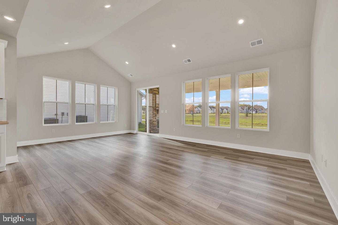 36502 Burleson Dr Property Photo 14
