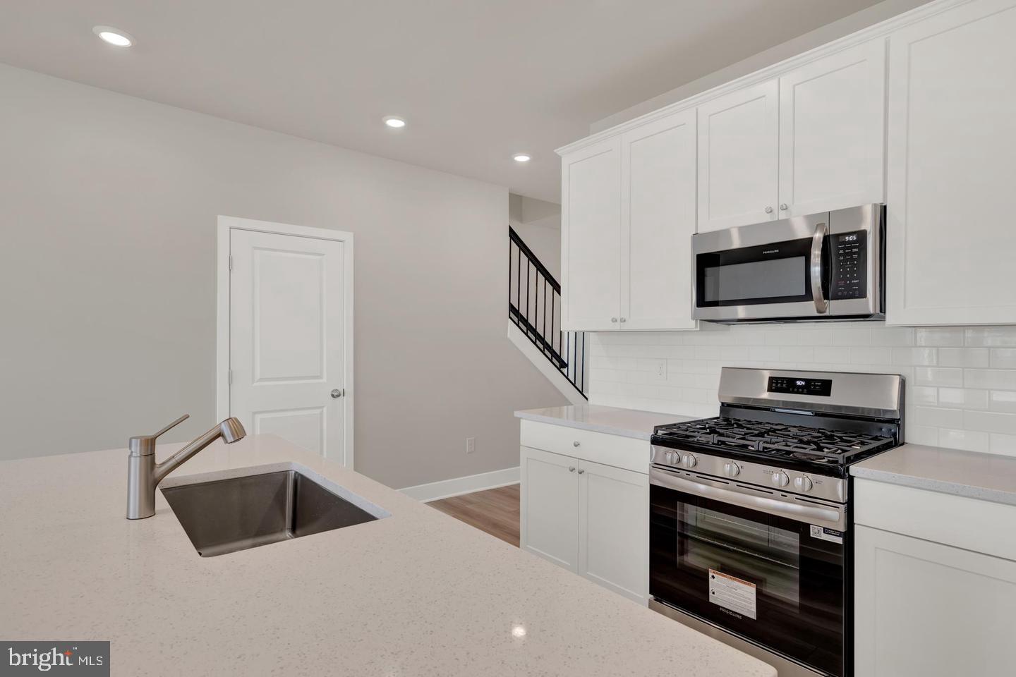 36502 Burleson Dr Property Photo 18