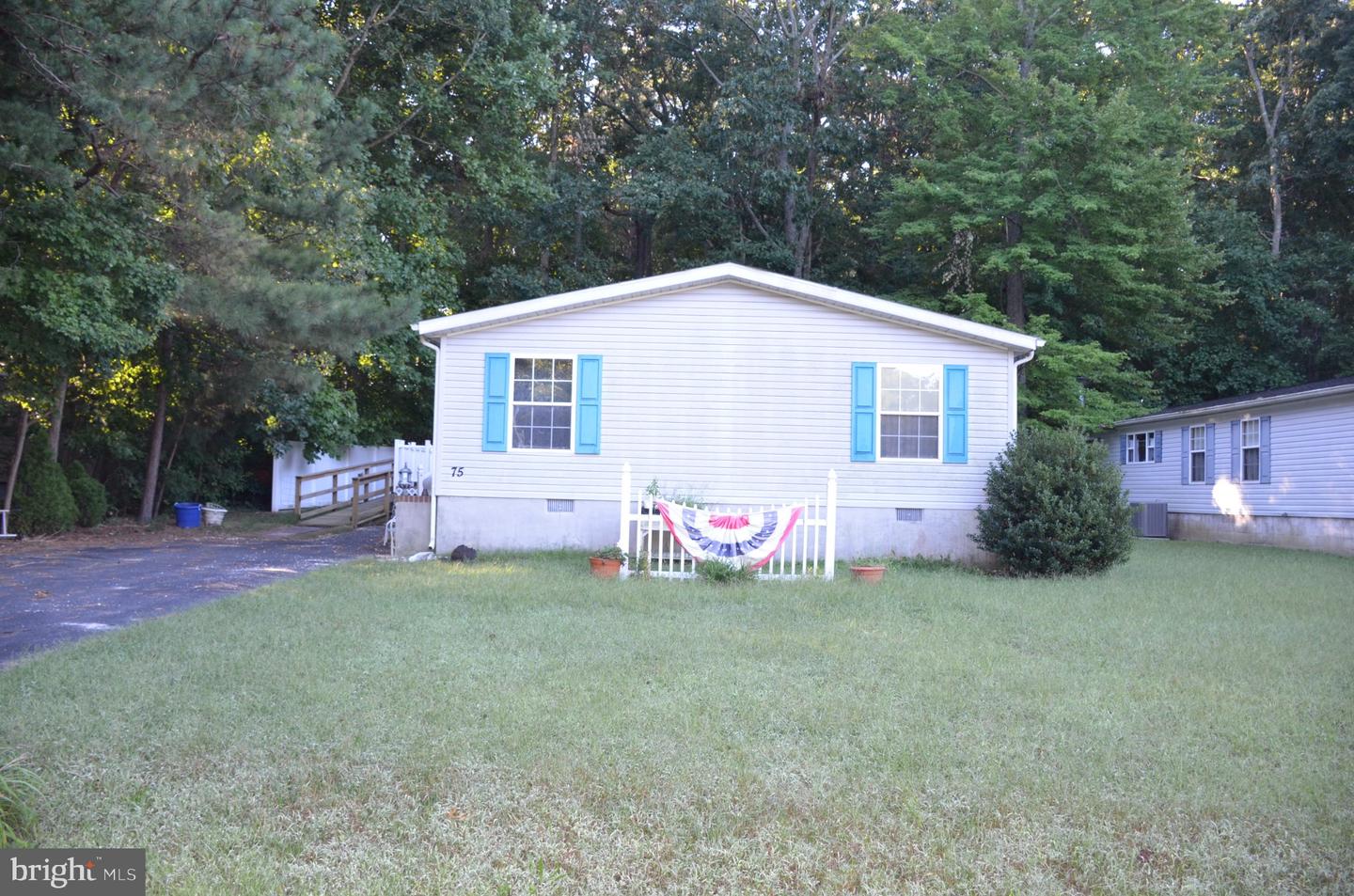 75 White Pine Dr Property Photo 1