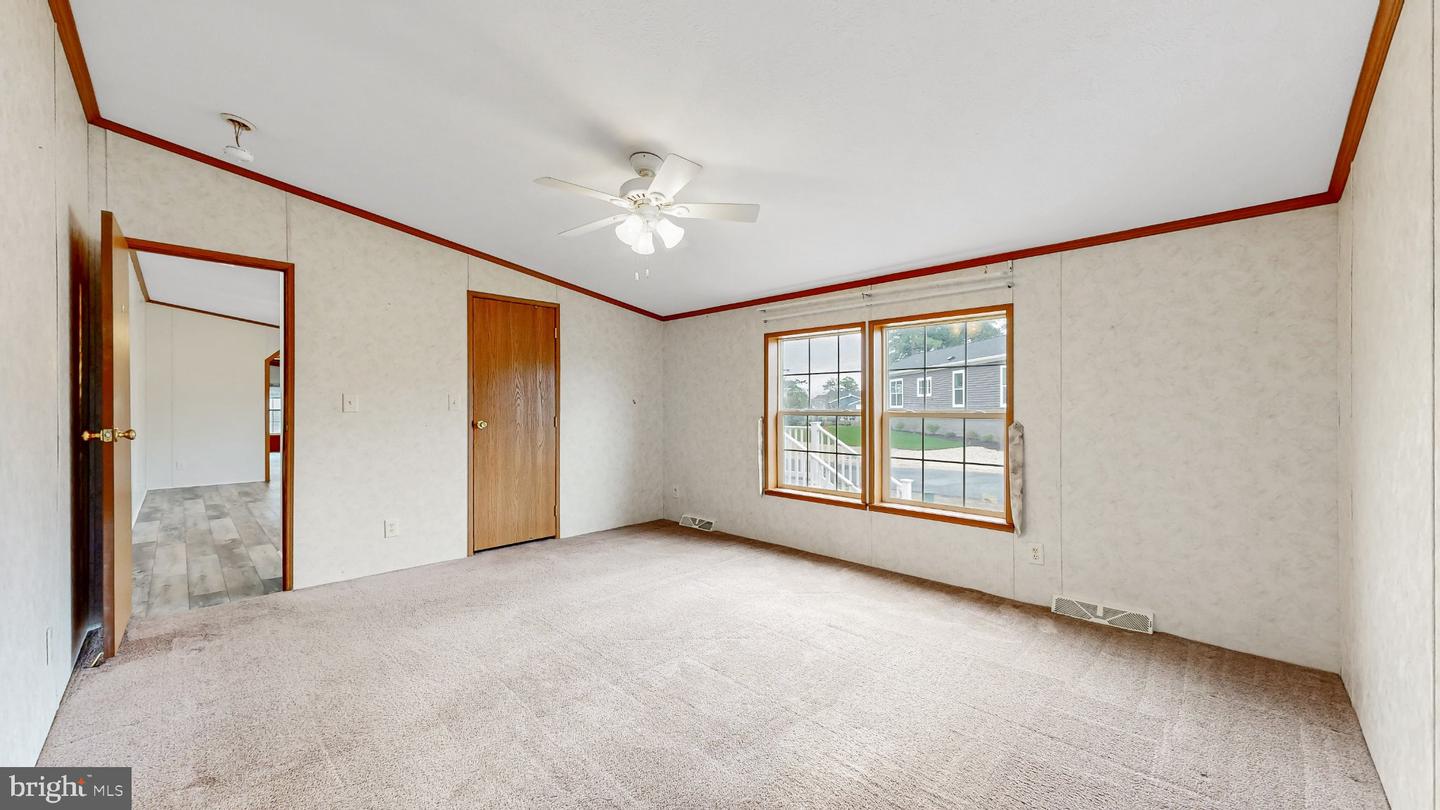 34339 River Rd Property Photo 17
