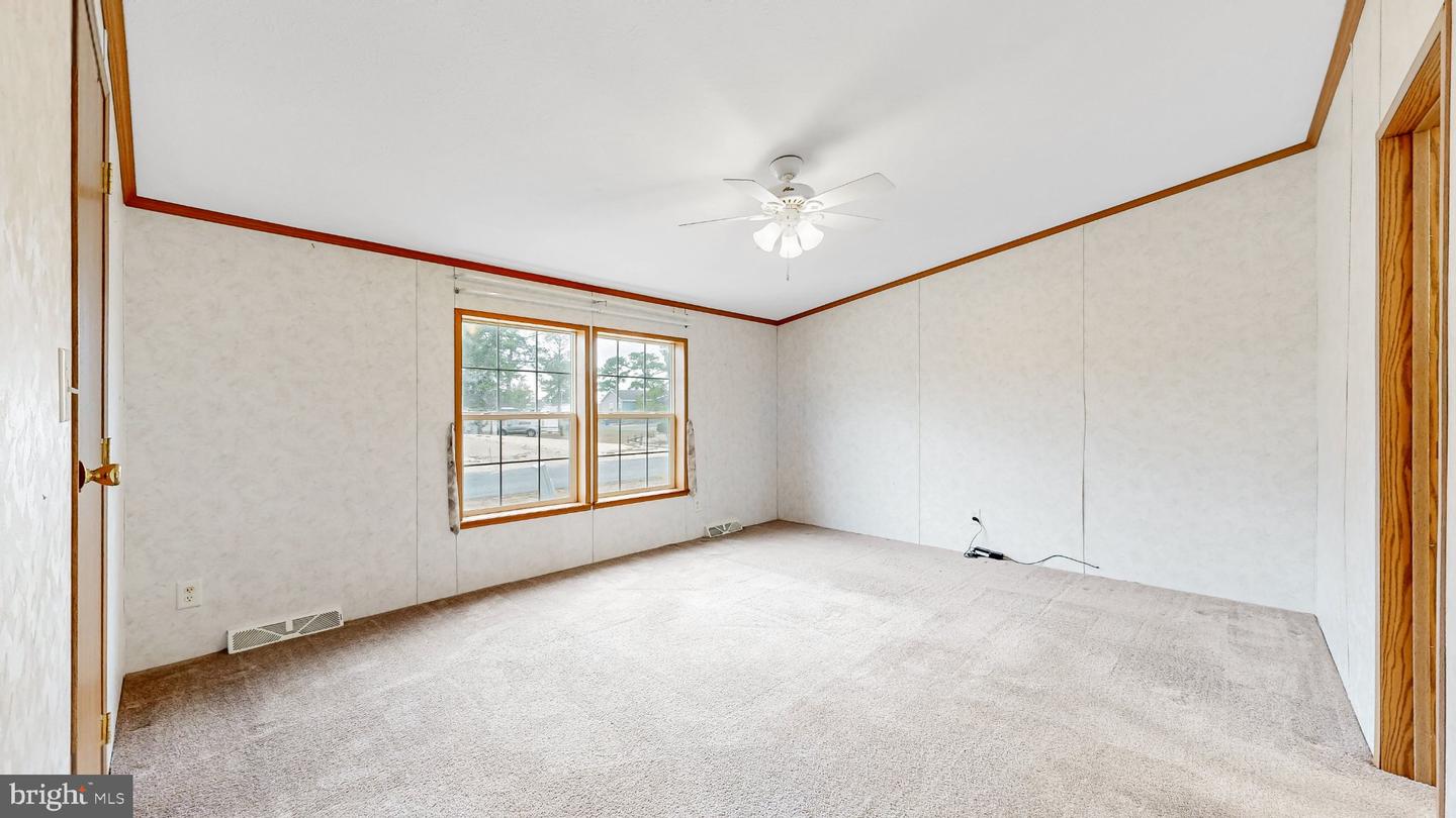 34339 River Rd Property Photo 28