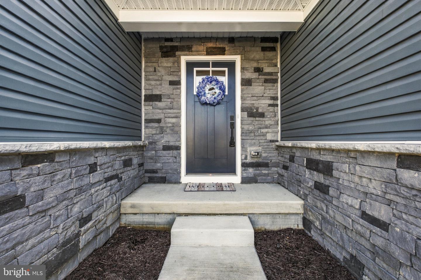 22450 Jayda Property Photo 5