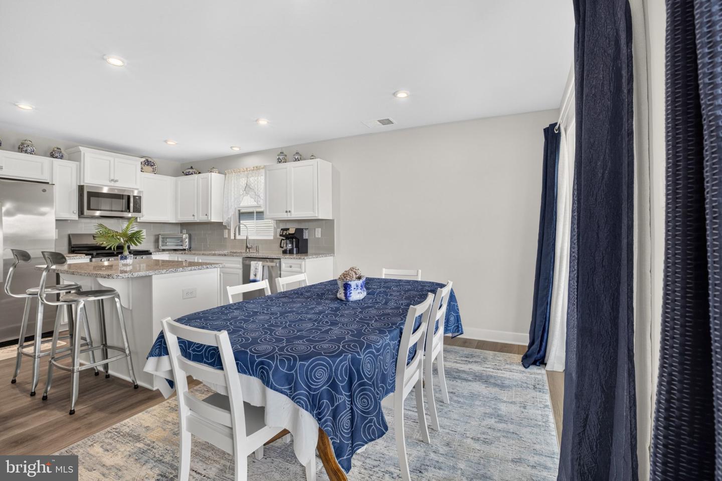 22450 Jayda Property Photo 15