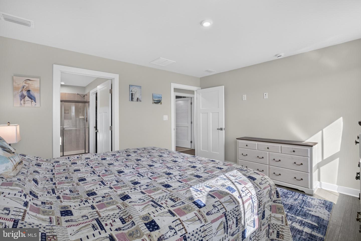 22450 Jayda Property Photo 23