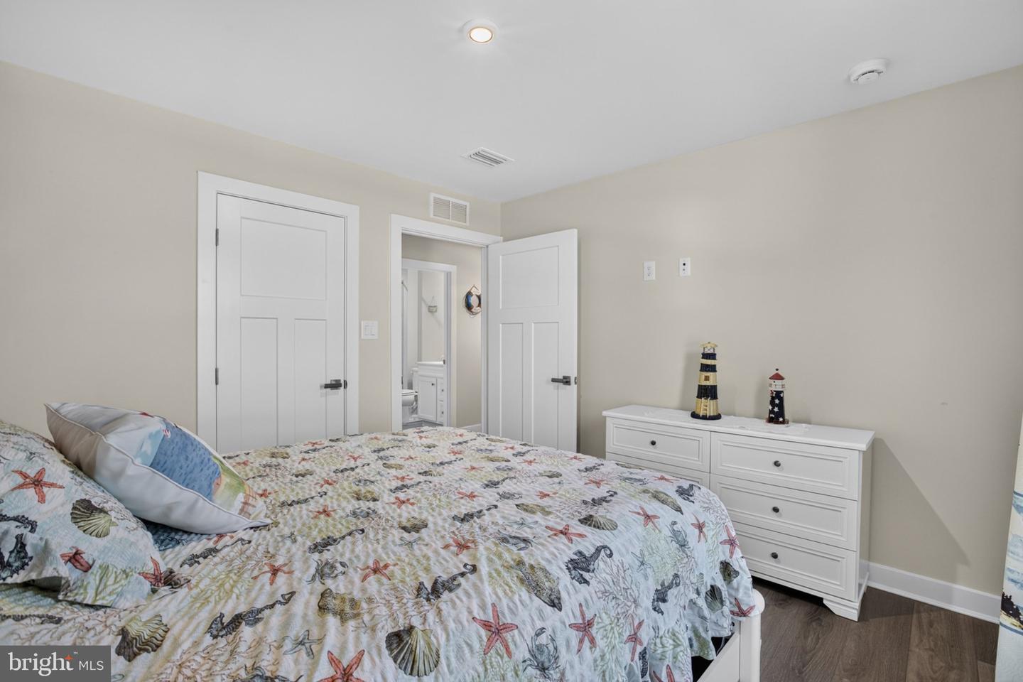 22450 Jayda Property Photo 28