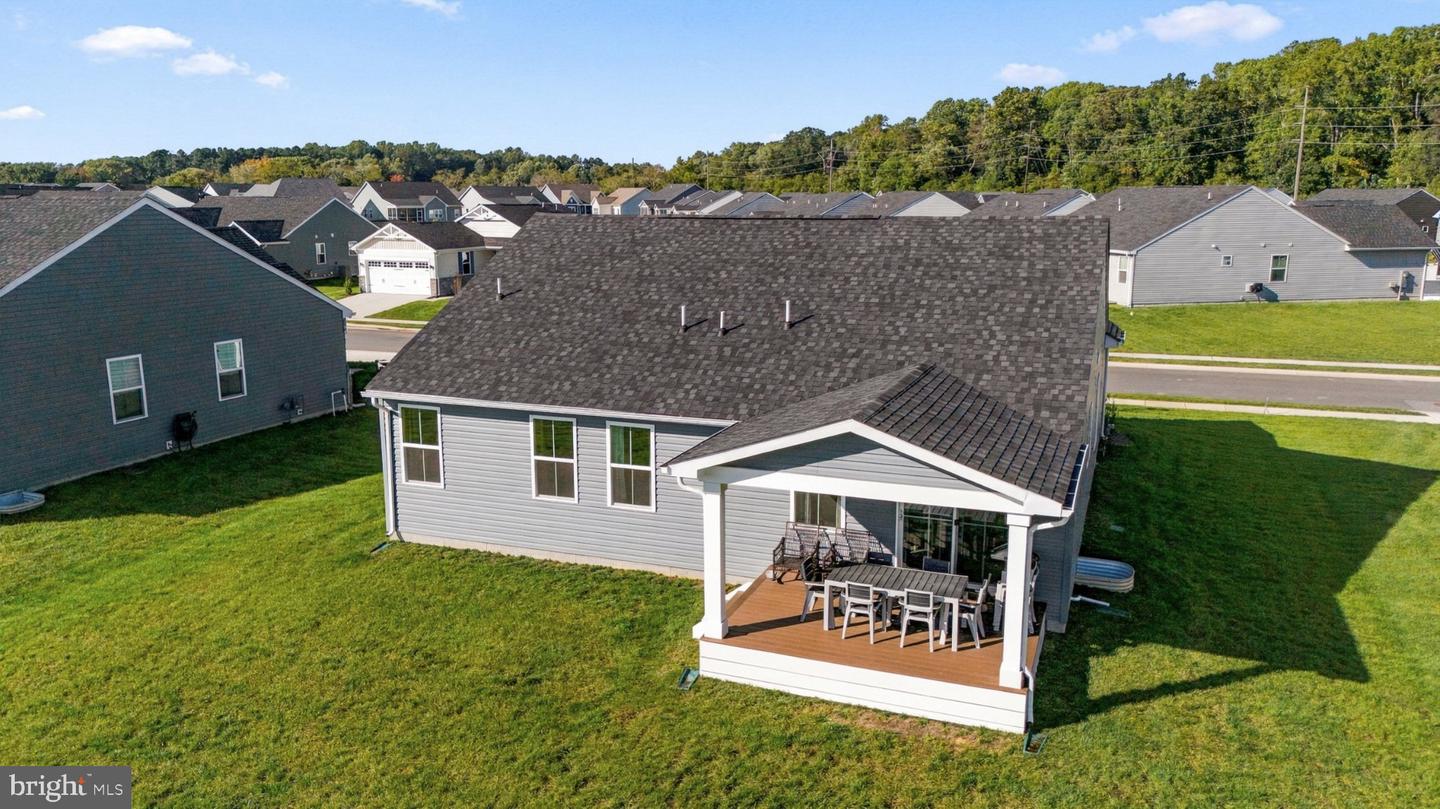 22450 Jayda Property Photo 46