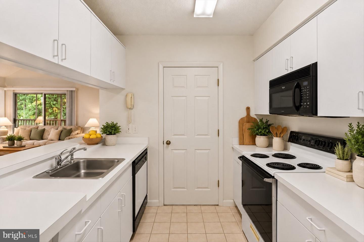 33572 Southwinds Ct #51009 Property Photo 14