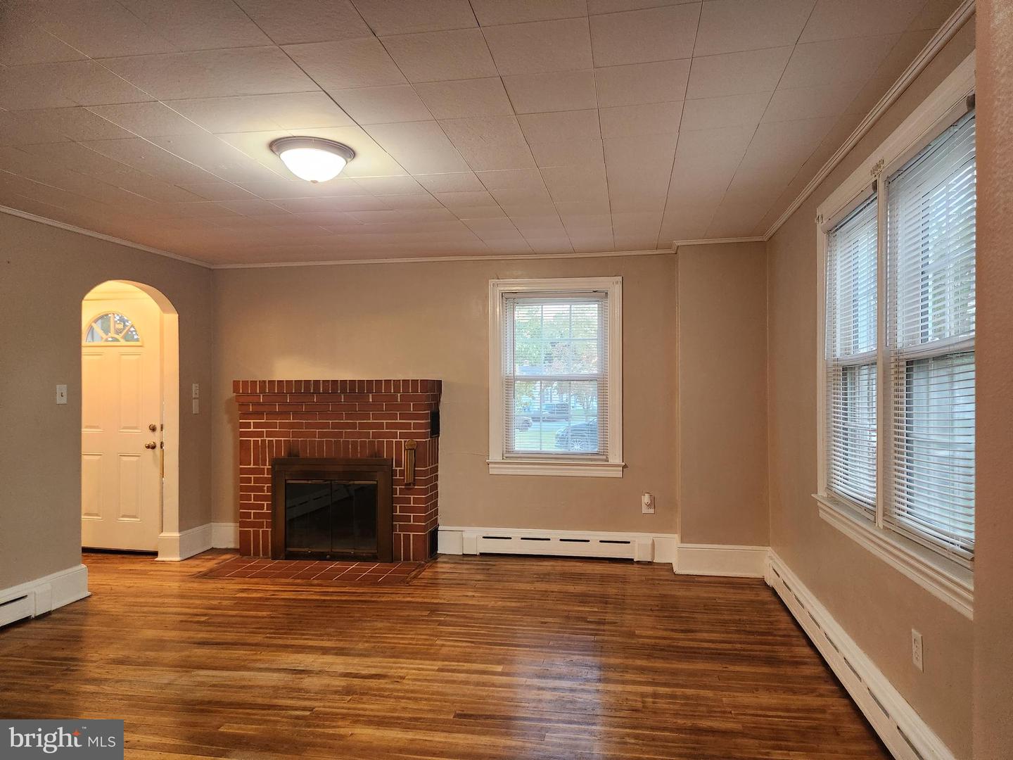 512 State St Property Photo 5