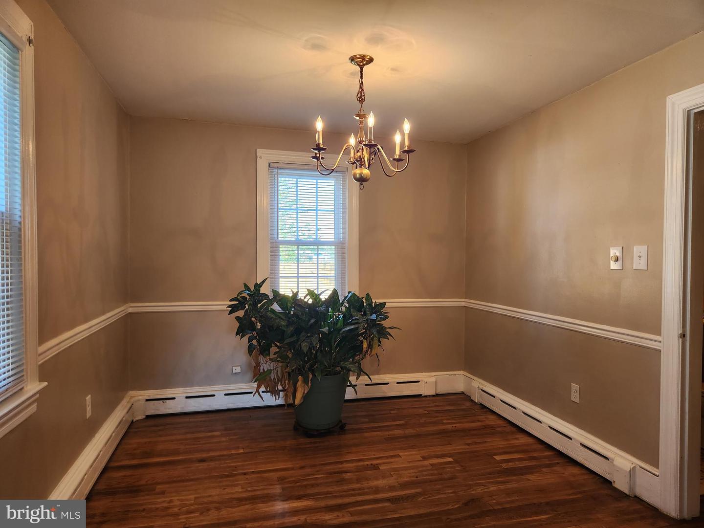 512 State St Property Photo 8