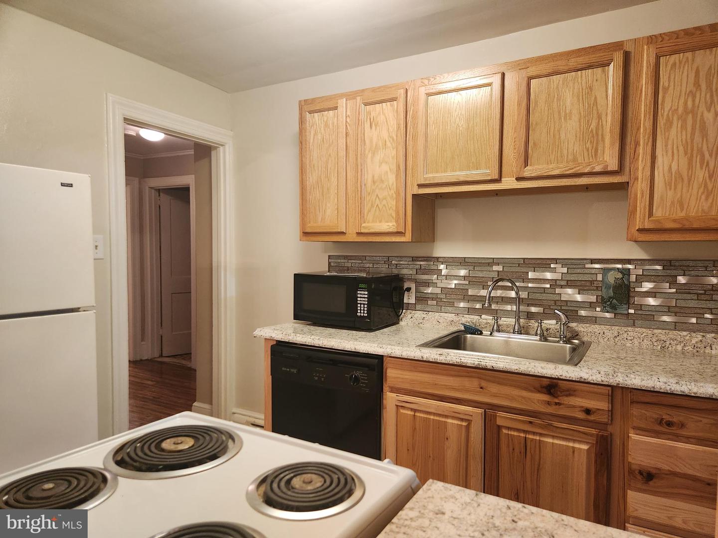 512 State St Property Photo 12