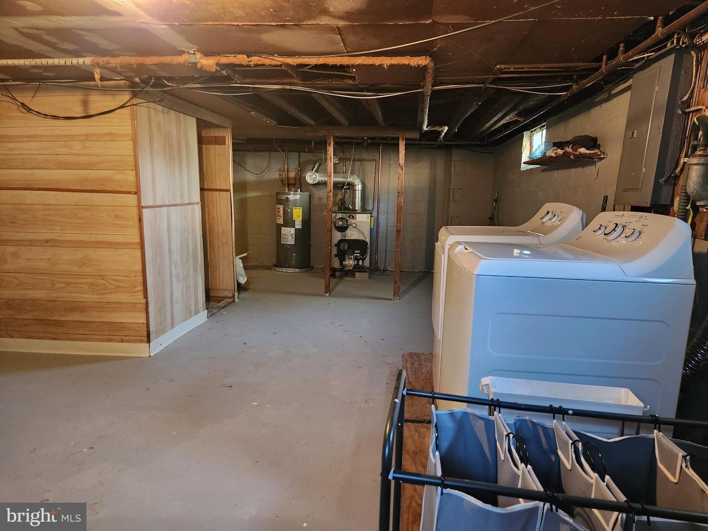 512 State St Property Photo 23